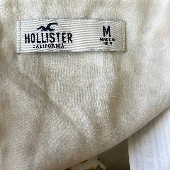 Hollister Tie Back Top NWOT - Picture 3 of 3